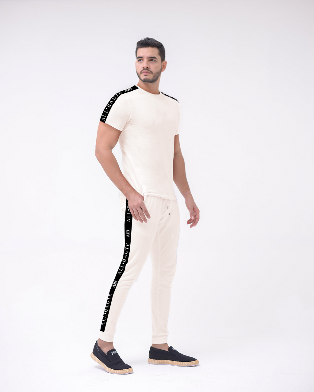 MEN'S SPORTS SUIT