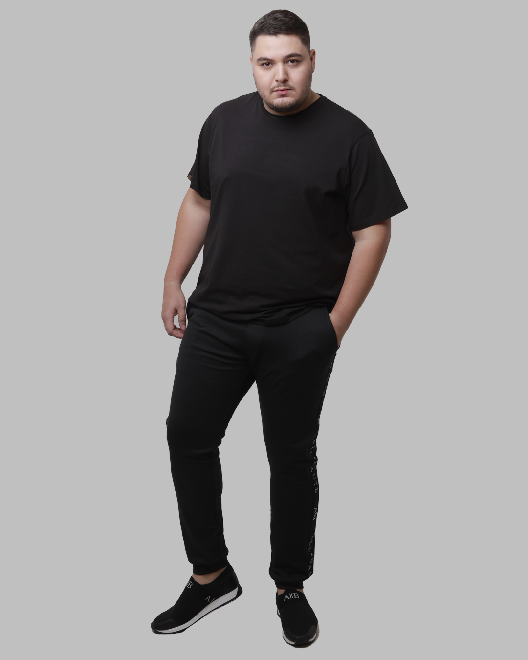 MEN'S SPORTS SUIT